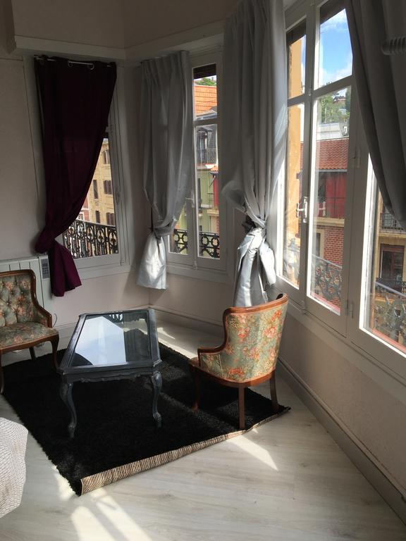 Kasa Miracruz Adults Only 3*